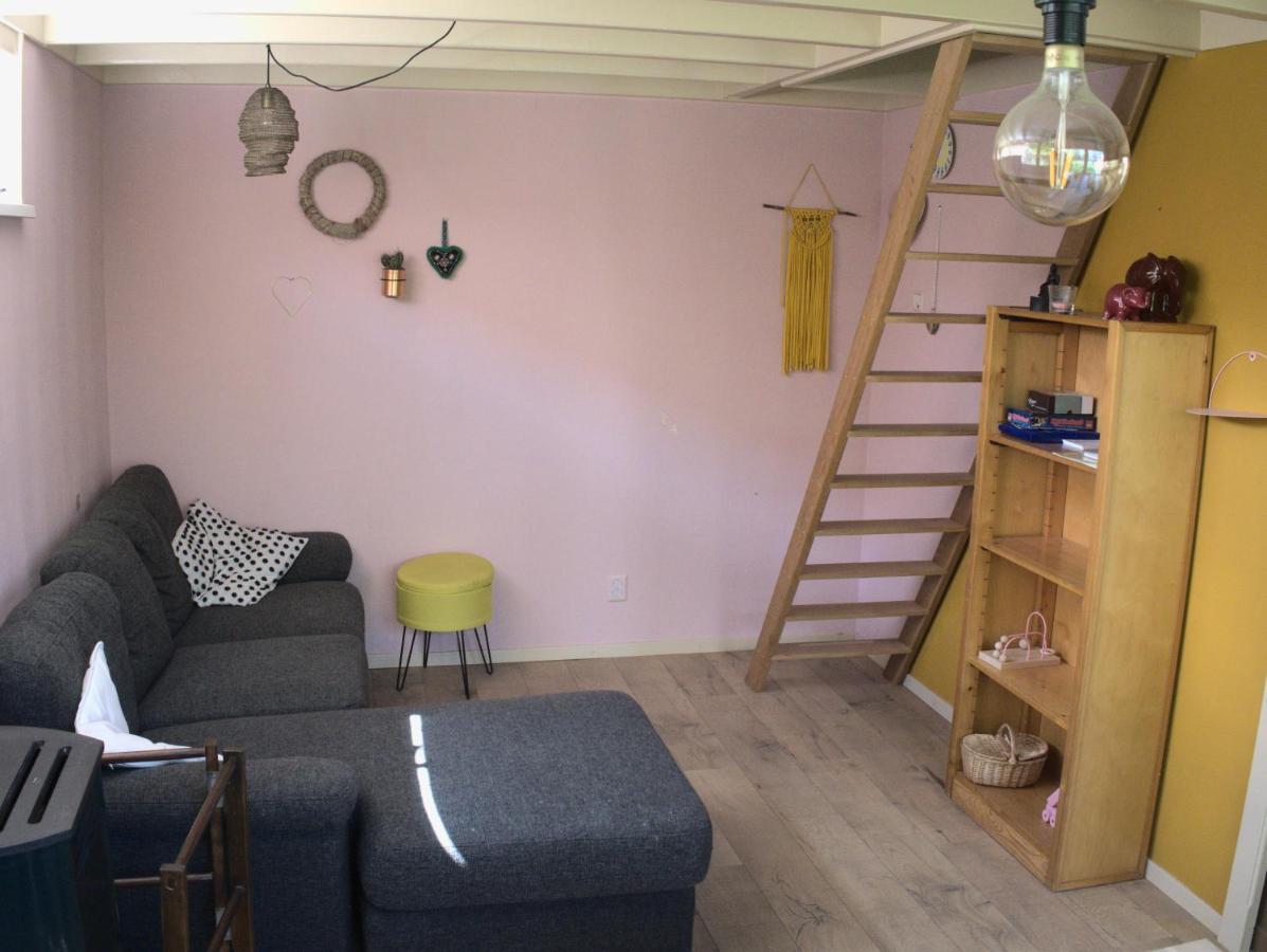 Small, Cute And Cozy Little Holiday Home Hippolytushoef Esterno foto