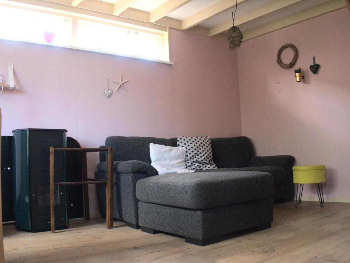 Small, Cute And Cozy Little Holiday Home Hippolytushoef Esterno foto